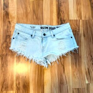 Volcom shorts